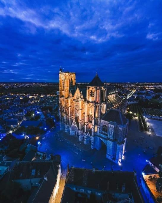 Appartement T2 Independant Au Coeur De La Ville Bourges Dış mekan fotoğraf